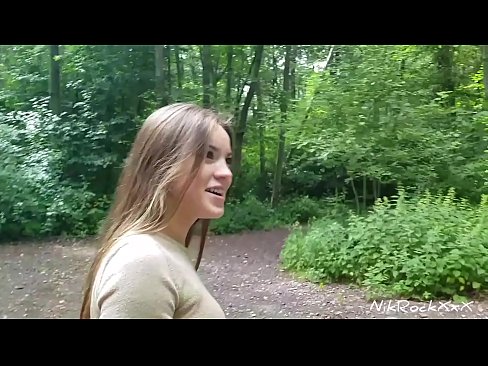 ❤️ Ik stelde Evelina foar dat wy op in iepenbier plak neuke! Se sei ja. Dan ik neukte har yn 'e kont en cum yn har mûle. Doe pikte se harsels. ❤ Russyske porno by ús fy.purchasexz.top ﹏